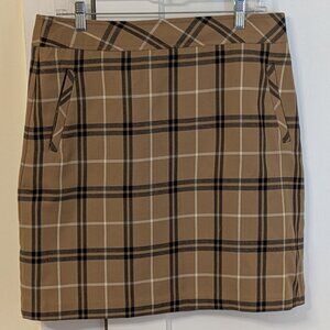 Camel Lauren Scott Classic skirt, black and white plaid with pockets!